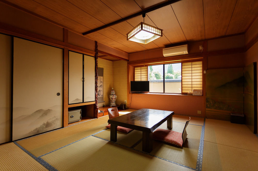 Yufuin Ryokan Nogiku Bagian luar foto