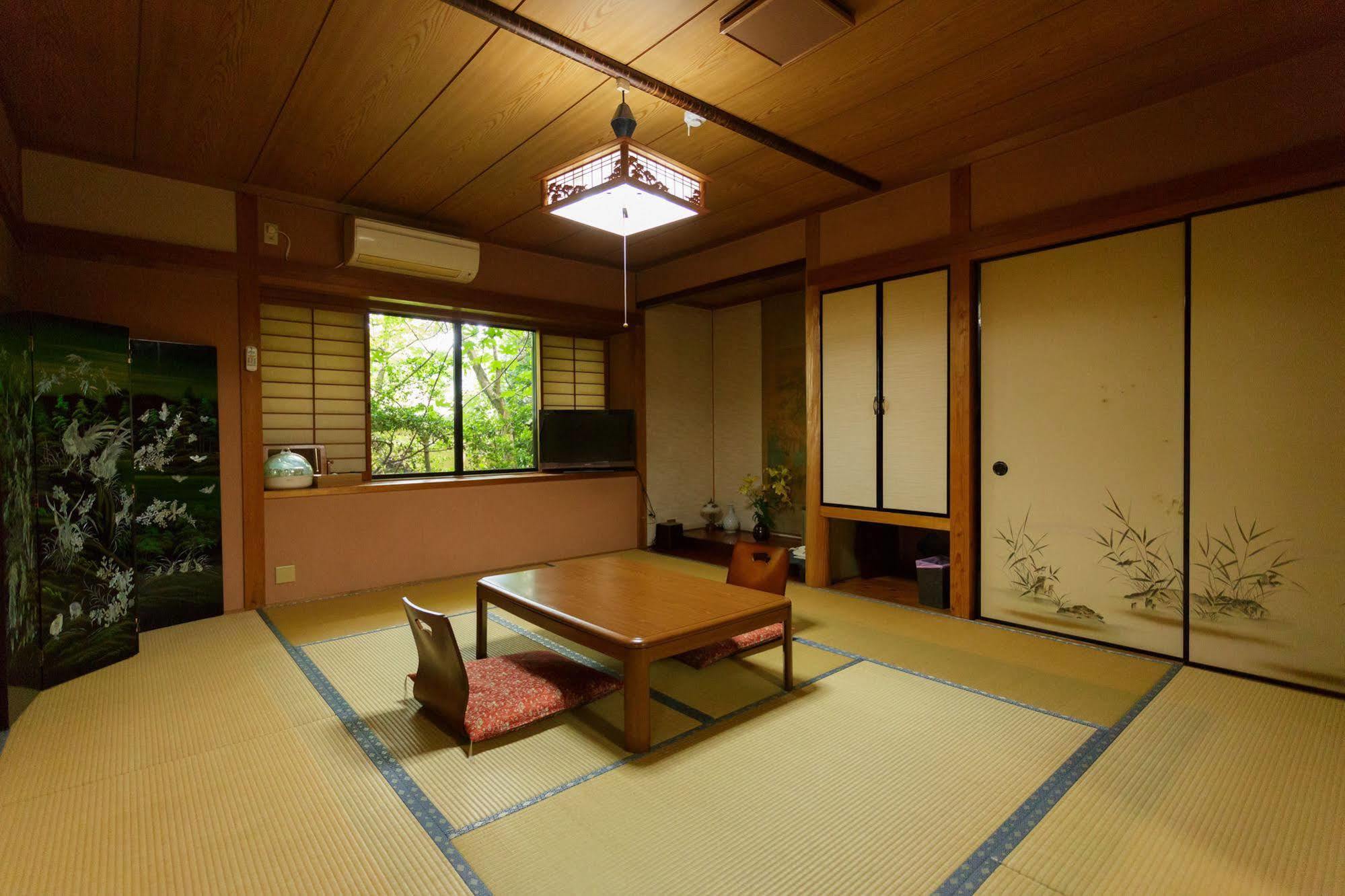Yufuin Ryokan Nogiku Bagian luar foto
